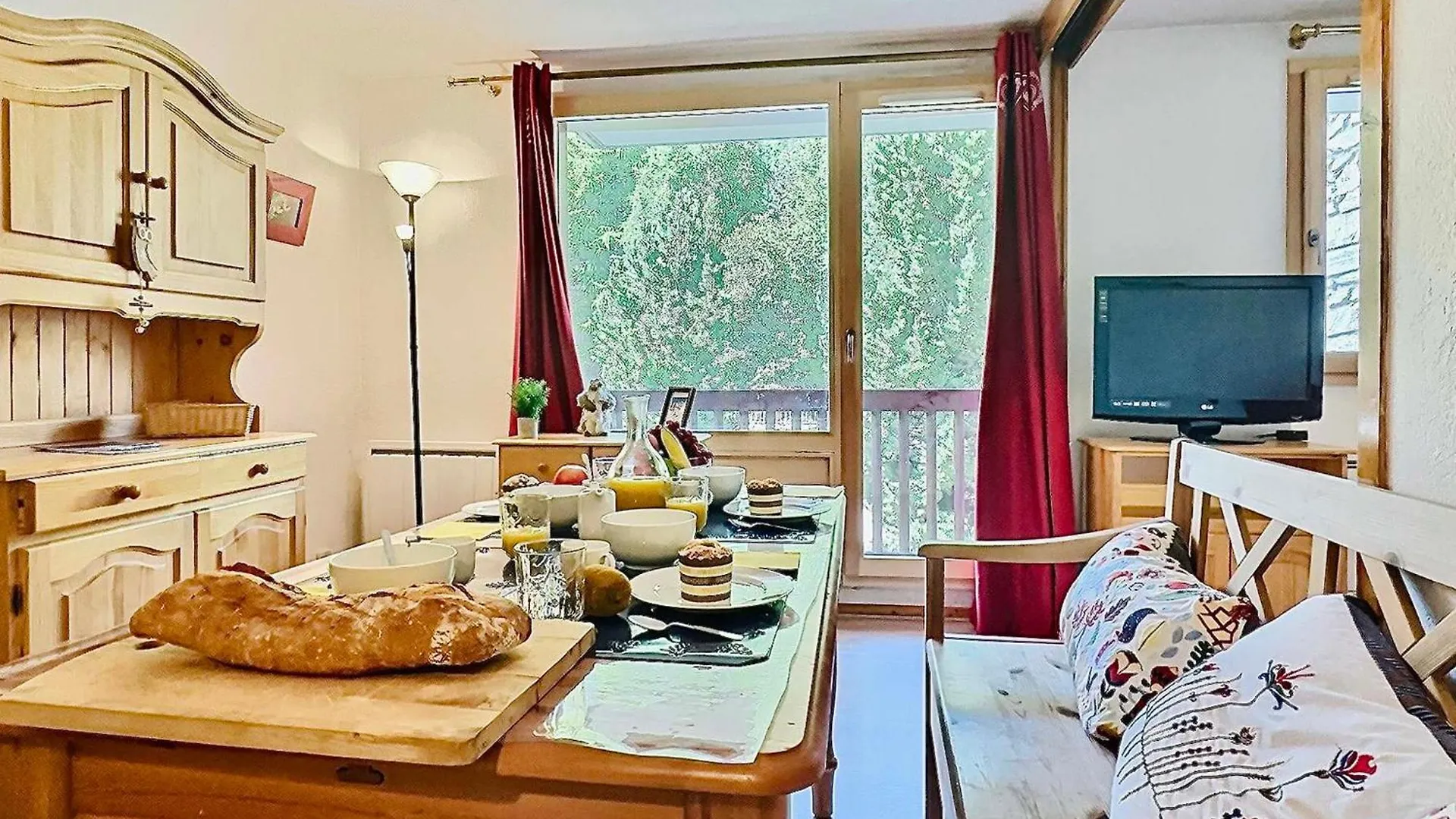 Confortable Appartement 3 Pieces Pour 6 Personnes, Proche Centre De Val D'Isere - Fr-1-411-925